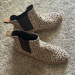 Toms Tan and Black Ankle Boots with Animal Print